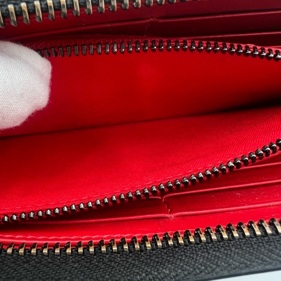 Christian Louboutin Panettone Zip Around Wallet - includes box and dust bag - Picture 11 of 16